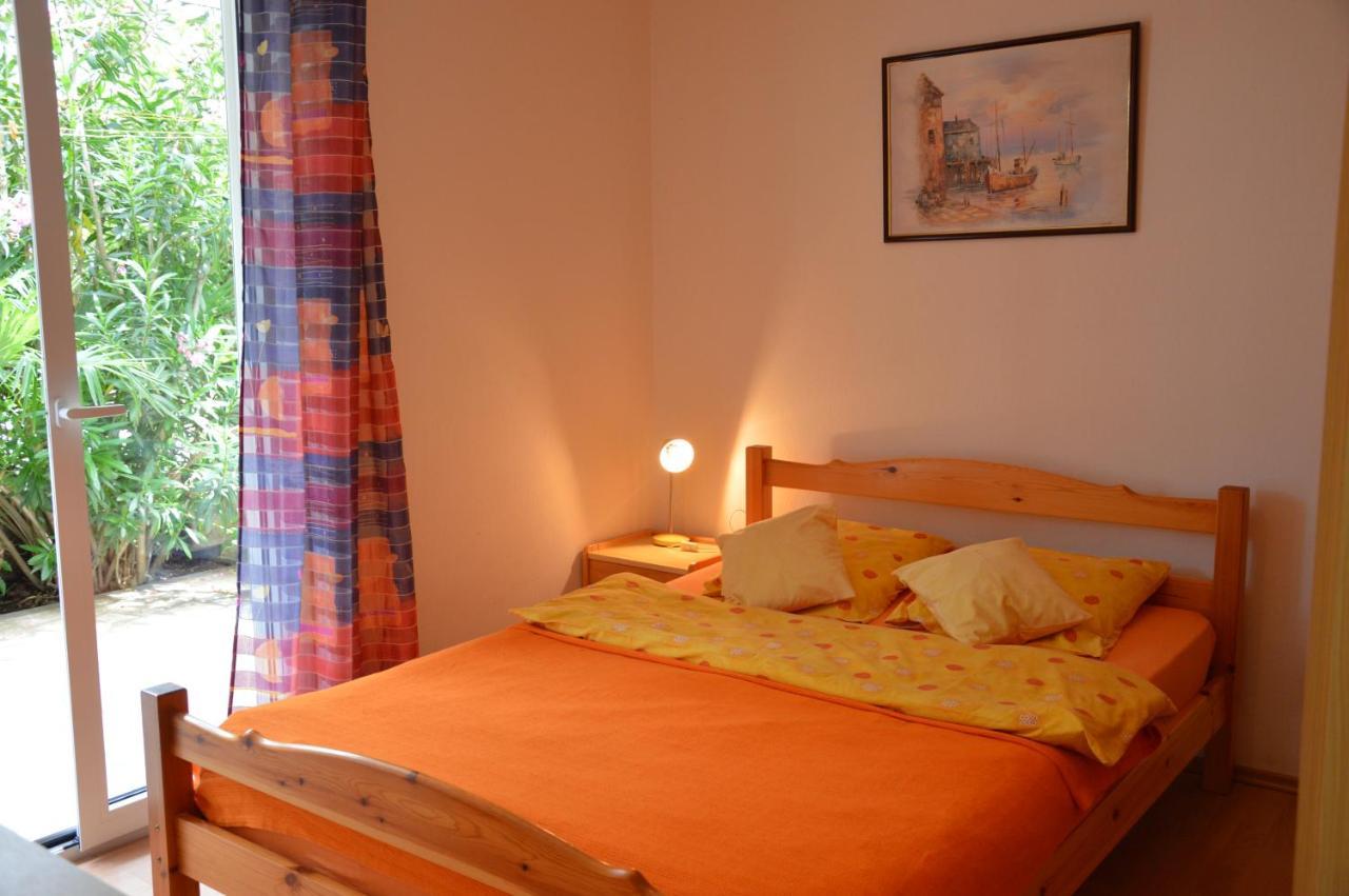 Apartment Lana Vrsar Buitenkant foto